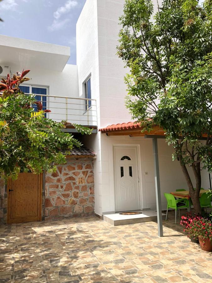 Olympia Guesthouse Ксамил Экстерьер фото